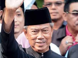 Jun 15, 2021 · malaysia pm says parliament could reconvene by september more file photo: New Malaysia Pm Sworn In As Mahathir Fights On