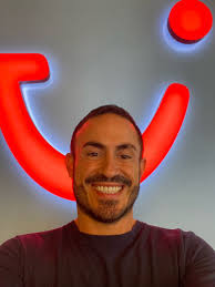 Peggy Ramaut sur LinkedIn : Ravie de t'avoir accueilli à l'agence Lionel Da  Silva !