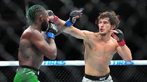 La figura de Ángela Aguilar que despierta pasiones.