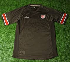 Be the first to share what you think! St Pauli Home Maillot De Foot 2012 2013