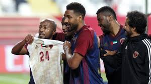 Самые новые твиты от elin ponsiluoma (@eponsiluoma). Matar And Khamis Ismail Punished For Kobe Bryant S Shirt Teller Report