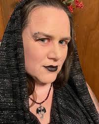 Amanda Quam's Instagram, Twitter & Facebook