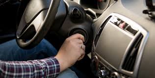 Jika anda dengar bunyi yang lain dari kebiasaan ketika menghidupkan kereta anda, berkemungkinan starter kereta anda sudah haus dan perlu ditukar kepada yang baru sebelum kereta anda tidak boleh start. Kereta Tak Boleh Start Bunyi Tik Tik Options