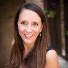 Tracy Tomaszewski's Instagram, Twitter & Facebook