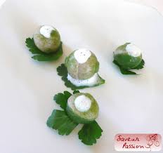 Billes D Escargots En Gelee De Persil Agar Agar Saveur Passion Agar Agar Escargot Gelee