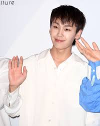 Jung ilhoon(정일훈) of btob) ***** hello, this is 1thek. ë¹„íˆ¬ë¹„ ì •ì¼í›ˆ ë§ˆì•½í˜ì˜ ì¤' êµ°ìž…ëŒ€ ê¹Œì¹ í•œ ì‡¼í•' ë¦¬ë·°