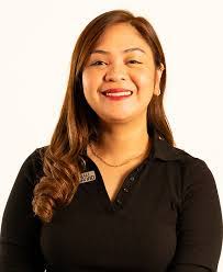 Nikki Joyce's Instagram, Twitter & Facebook