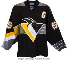 Pittsburgh hornets uniformsphotos and history. Report Penguins To Add A New Retro Jersey Pensburgh