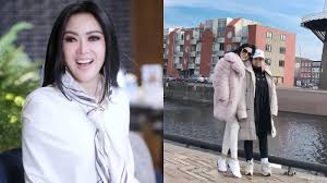 Pasangan artis ini merupakan artis yang cukup terkenal di daerah tempat mereka tinggal. 12 Tahun Kerja Dengan Syahrini Elin Sang Asisten Pribadi Dijanjikan Keliling Dunia Oleh Incess Tribunnews Com Mobile
