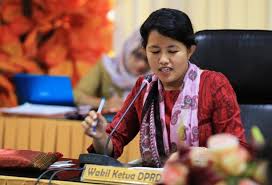 Beli raja rimba online berkualitas dengan harga murah terbaru 2021 di tokopedia! Eksposkaltim Profil Etha Rimba P Tandi Payung Calon Wakil Bupati Toraja Utara 2020