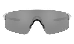 A retiring police commander tries to help a daughter he never knew escape heroin addiction & a past that endangers her while investigating his friend's murde. Evzero Blades Precious Mettle Collection Sonnenbrille In X Silver Oakley De