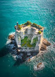Media in category torre scola lighthouse the following 6 files are in this category, out of 6 total. Scola Tower In Liguria Italy Built In 16 17th Century And Destroyed In 1800 Now Nature Has Reclaimed It Natureisfuckinglit