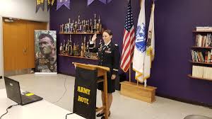 Ten WIU ROTC cadets commissioned as second lieutenants