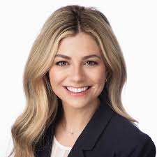 Lauren Darby's Instagram, Twitter & Facebook