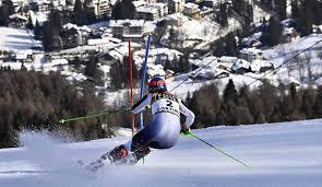 Val di fassa ski resort is distributed along seven villages. C4c88qpdamnnam