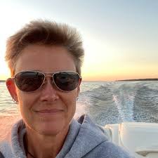 Women Swimmin' for Hospicare