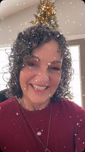 Make sure to join Cindy Trice founder of @kickitpajamas and I today at 4 PM  EST to talk cancer survival, cancerpreneurshio and her amazing post-surgery  jammies (which are actually the most amazing