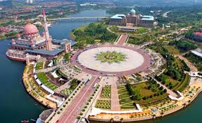 مسجد بوترا بمدينة بوتراجايا في ماليزيا Malaysia Tour Putrajaya Tour Packages