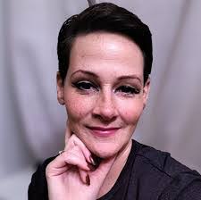 Peggy Havard's Instagram, Twitter & Facebook