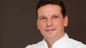 Neues Führungsduo für Parkhotel Egerner Höfe