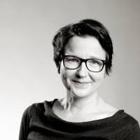 Sandra Waldorf's Instagram, Twitter & Facebook