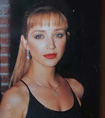 Un tbt de @RamirezClaudia_ como Yulissa Torres en Te sigo amando...Mañana  es su cumpleaños😍🥰🤟