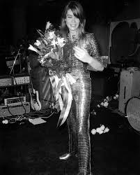 Francoise hardy — le premier bonheur du jour 01:57. Paco Rabanne Formidable Magazine Style