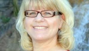 Linda Armas honored with Fairhaven's Oliver Halsell Care Award