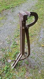Antique Blacksmith Vise Foot Hold Jaws Great Early Look Image Result For Antique Blacksmith Vise Foot Hold Jaws Great Early Look Forging Tools Blacksmithing Metal Tools