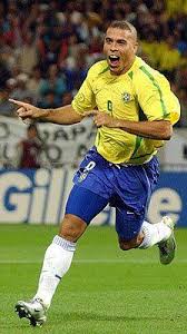 Seleccion brasil campeon 2002 cadillac. Ronaldo Luis Nazario De Lima Fue La Gran Figura De La Historica Seleccion Brasilena Que Gano El Mundial De Core Ronaldo Leyendas De Futbol 90 Minutos De Futbol