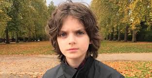 Benji e fede buona fortuna (franky j e astral cover). Benji Fede Il Video Di Buona Fortuna Con Il Supereroe Leonardo Bonucci News Radioitalia It