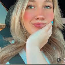 What are some venues in Twain Harte that can accommodate a large party?