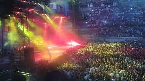 Hayko maître gims remix listen. Concert Maitre Gims Bella Youtube