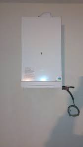 Scambiatore sanitario a piastre in acciaio inox. Caldaia Murale Tradizionale Savio