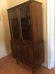 Find the perfect home furnishings at hayneedle, where you can buy online while you explore our room designs and curated looks for tips, ideas & inspiration to help you along the way. Mid Century Modern Compact China Cabinet By Bassett Furniture Epoch