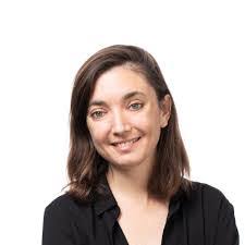 Sarah Holtz's Instagram, Twitter & Facebook