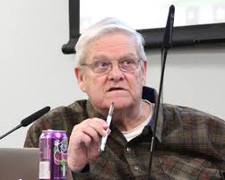 Howard board backs pay hike for village president