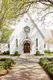 Blushing Elegance In This Saint Mary S Chapel Wedding Styled Shoot Chapel Wedding Glass Chapel Church Architecture