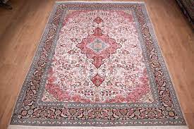 Die betreiber dieses portals haben uns dem lebensziel angenommen, grau produktvarianten unterschiedlichster variante auf herz und. Orient Teppich Kaschmir Seidenteppich 335x245 Cm Beige