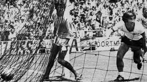 Kein wunder, dass david beckham ausrastete. Deutschland England Wm Viertelfinale 1970 Das Tor Mit Dem Hinterkopf Zeit Online