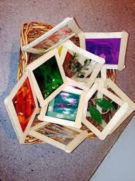 56cf97be5e8cc8a86bdd550ab48938fc Jpg 736 981 Light Table Preschool Activities Reggio