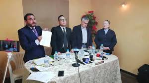 El Dr. Vinicio Pérez abogado de...