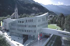 Centrum Bank Vaduz Hans Hollein Arquitectura Ciudades Paises