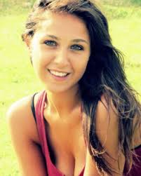 Nata a roma il 28 agosto 1992, figlia della doppiatrice fiamma izzo e sorella maggiore della doppiatrice. Lilian Caputo Queste Oscure Materie Wiki Fandom
