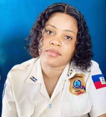 Men bèl grenn polisyè Medjine Pierre ti asasen Kriminèl viv ansanm yo bay  machin li te ladanl lan 11 bal nan Delmas 75 epi yo tiyel. DG PNH la lanse  mounvman MPP (