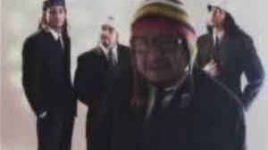 An amusing story about wak and his friends who plan to rob a pawnshop when the owner, tauke wong, refuses to allow wak to redeem his grandmother's brooch. Baik Punya Cilok Watch Full Movie Online Free