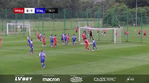 Podrażnieni piłkarze białej gwiazdy będą chcieli zrehabilitować się za wstydliwą porażkę z rakowem. Skrot Meczu Wisla Krakow Stal Mielec Youtube