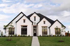 Striking just the right balance of pastoral and refined, modern farmhouse decor emphasizes comfort and casual living with contemporary sensibilities reflective of today's times. Black And White Modern Farmhouse Home Tour Farmhousehub