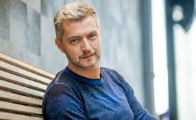 Vlaamse acteur uit verschillende jeugdreeksen opgepakt voor. Kurt Rogiers Familie Vtm Wiki Fandom