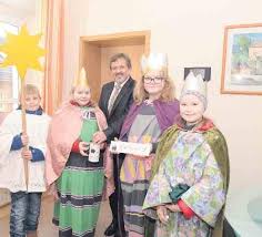 Vergleichen sie die aktuellen mietpreise für wohnungen und häuser in nettetal und seinen stadtteilen und die mietpreisentwicklung der vergangenen jahre. Sternsinger Von Links Nach Rechts Jonas Kempkes Marie Kempkes Burgermeister Klaus Kleinenkuhnen Lara Kruse Sara Tauchert Pdf Free Download